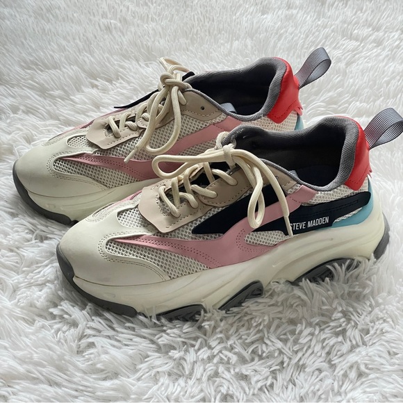 Steve Madden Shoes - Steve Madden Possession Chunky Platform Lace Up Sneakers